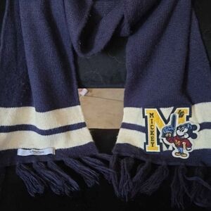 Disney Parks Mickey Mouse Navy and White Knit Scarf